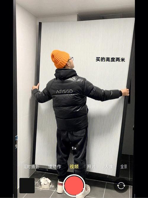 小戶型衛生間巧用隱形淋浴隔斷，輕松省下千元空間與預算